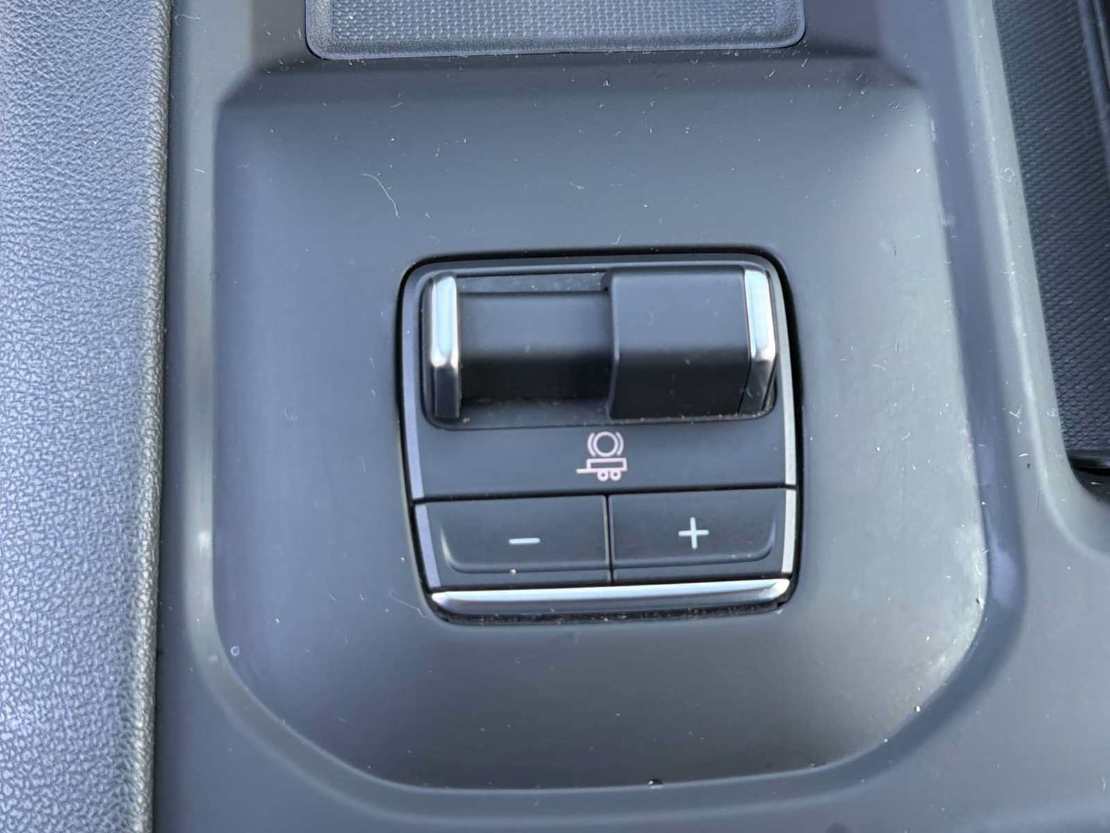 Used 2025 GMC Sierra 2500 AT4 w/ AT4 Premium Plus Package AWD/4WD image 15