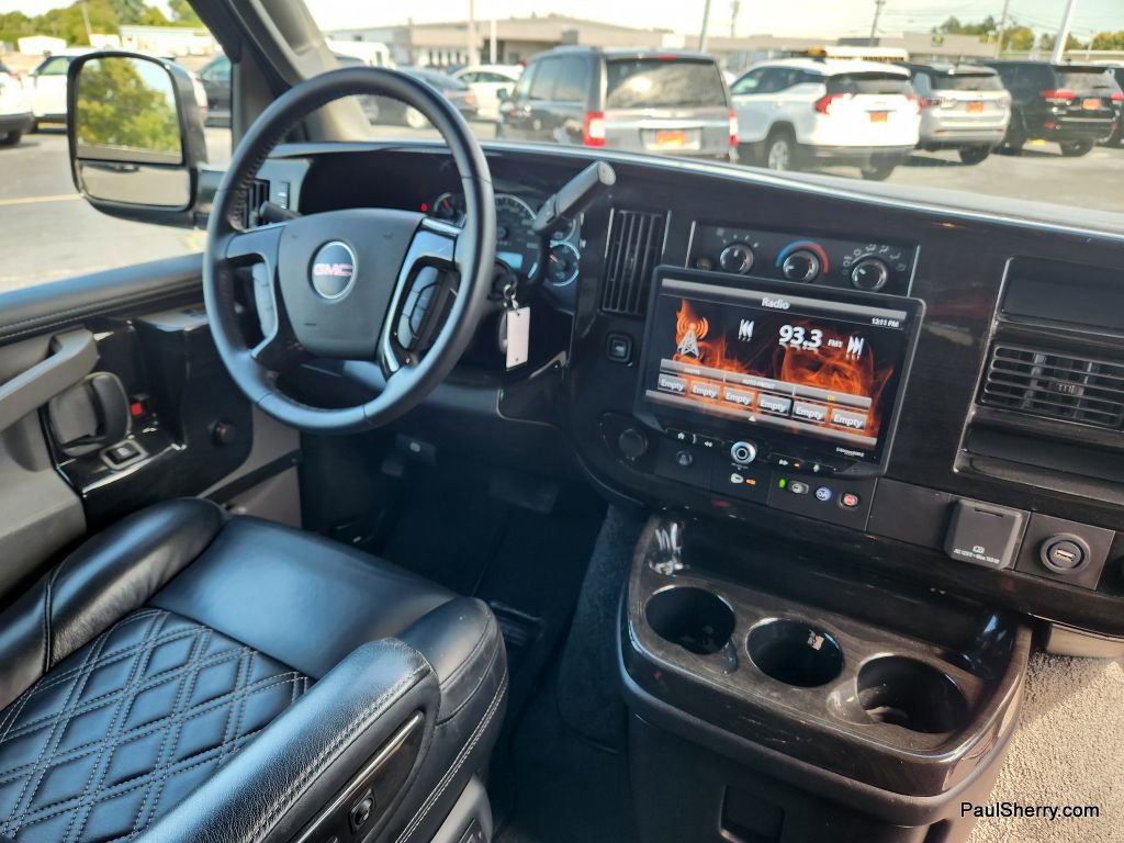 Used 2023 GMC Savana 2500 image 35
