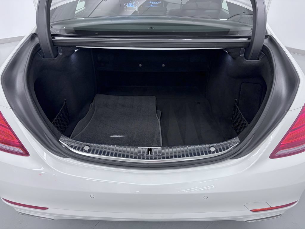 Used 2017 Mercedes-Benz S 550 4MATIC Sedan image 23