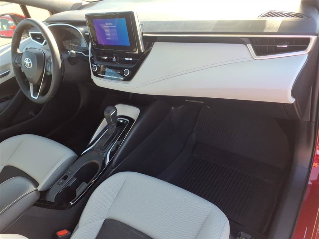 Certified 2025 Toyota Corolla SE FWD image 18