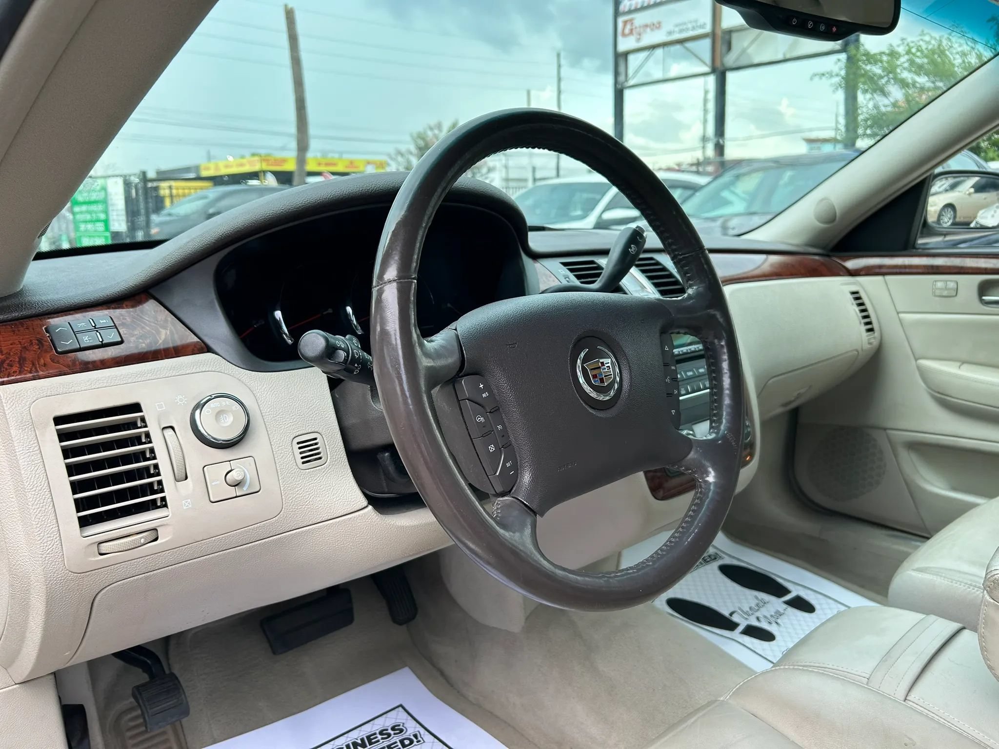 Used 2007 Cadillac DTS Luxury I FWD image 11