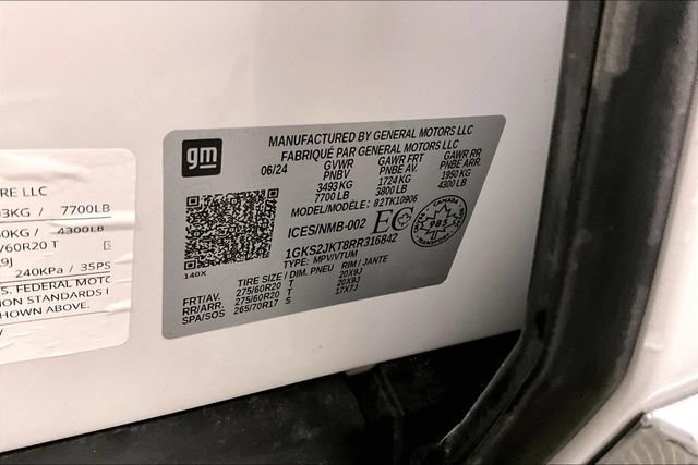 Used 2024 GMC Yukon XL Denali AWD/4WD image 43
