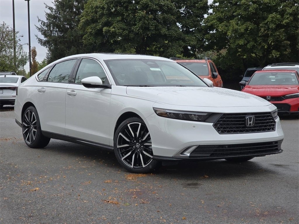 New 2025 Honda Accord Touring image 2