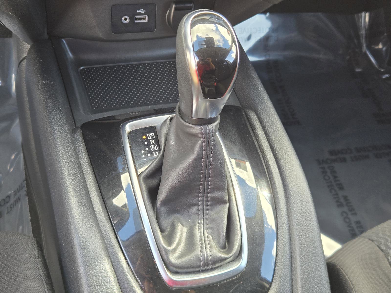 Used 2022 Nissan Rogue Sport S image 13