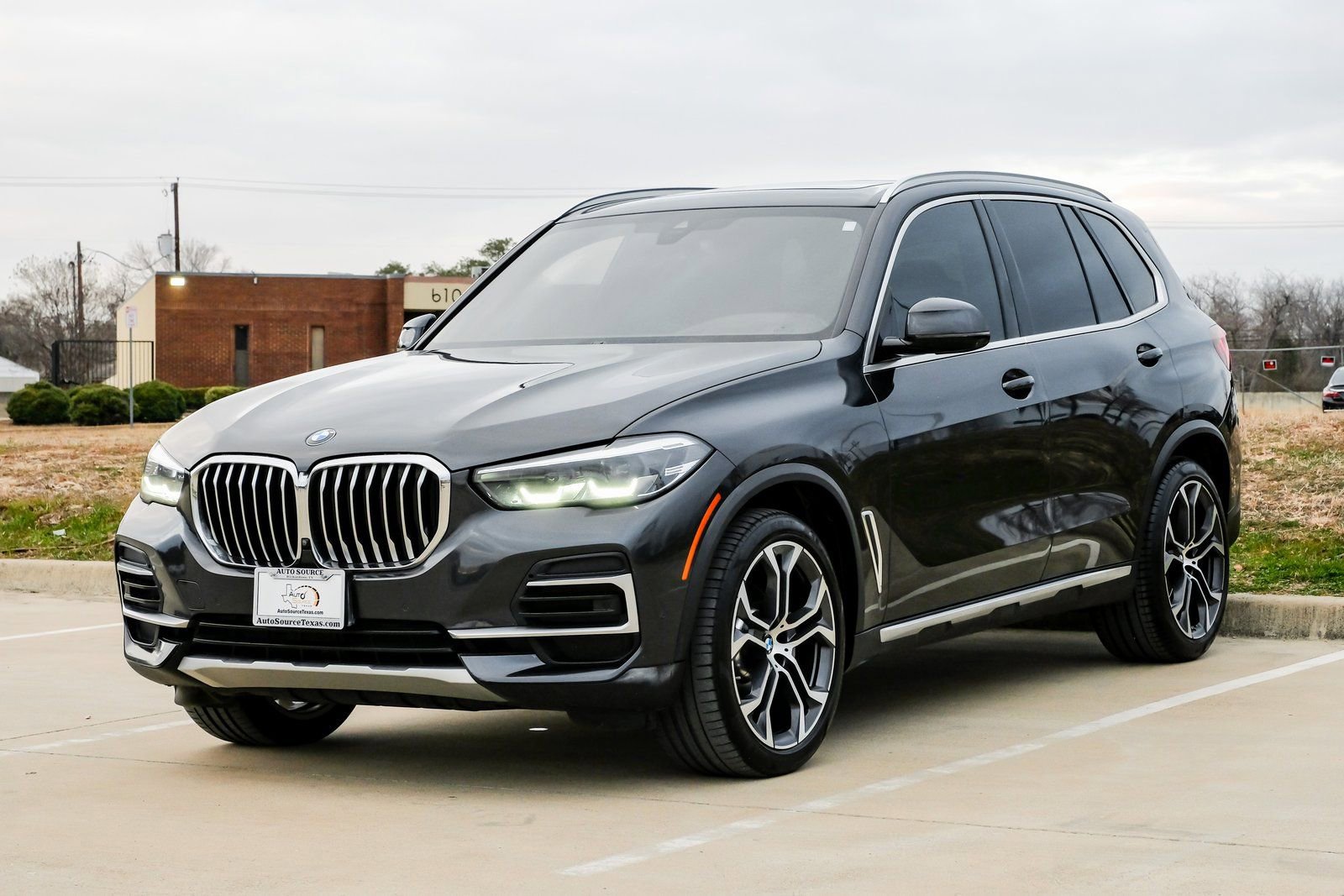 Used 2023 BMW X5 xDrive40i w/ Premium Package image 7