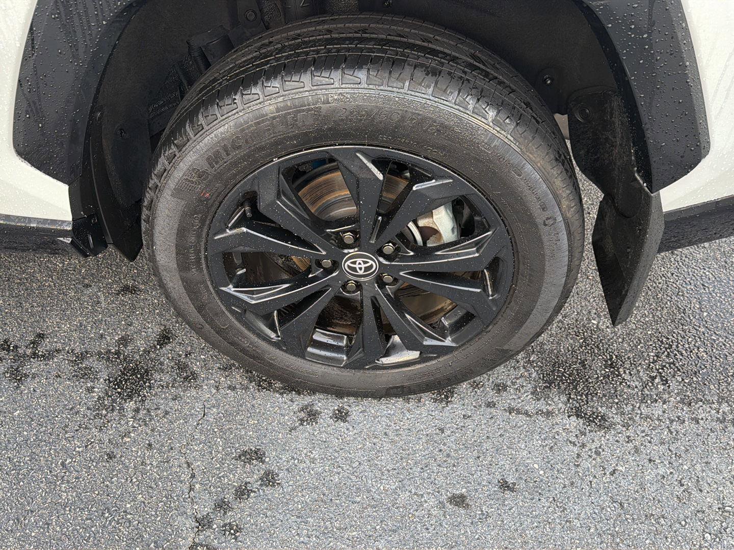 Certified 2024 Toyota RAV4 XSE AWD/4WD image 38