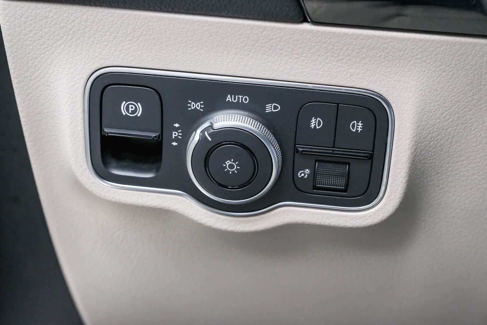 Certified 2023 Mercedes-Benz GLA 250 image 29