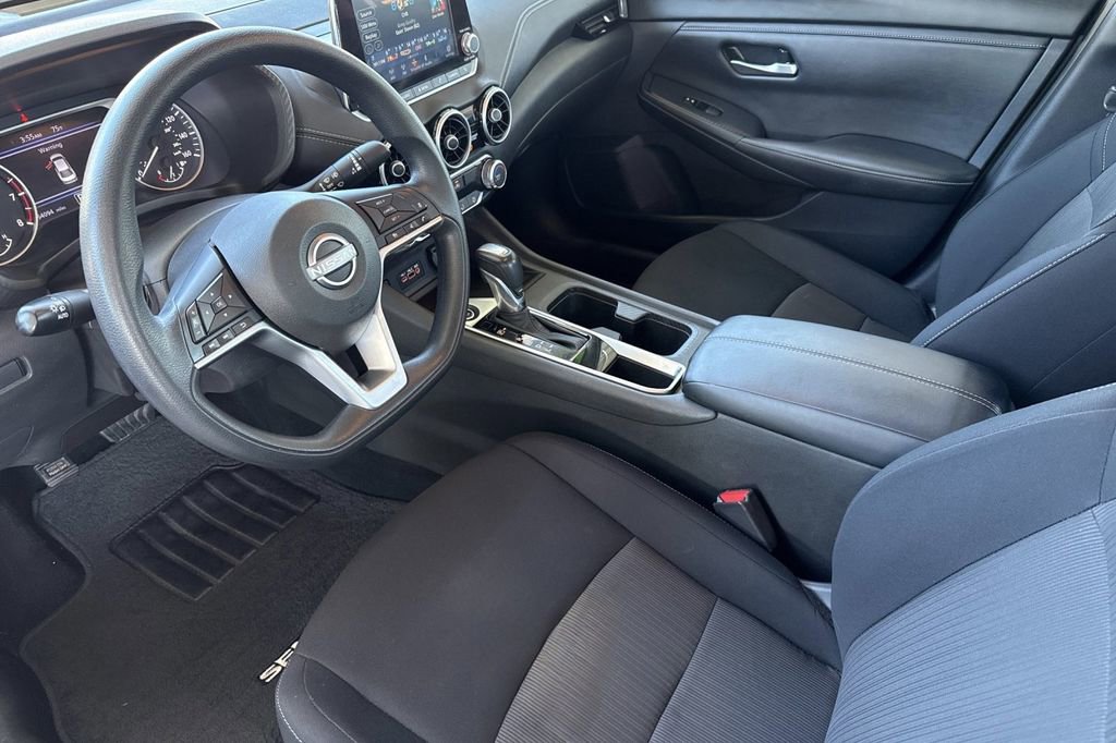 Used 2024 Nissan Sentra SV FWD image 5