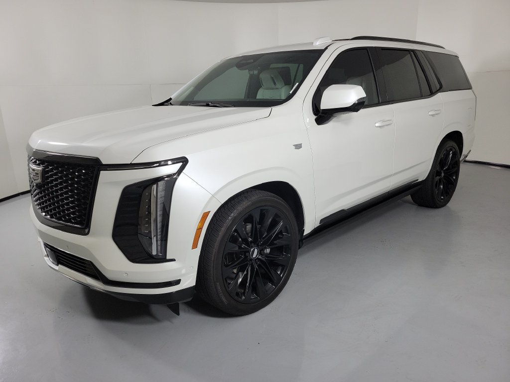 Used 2025 Cadillac Escalade Sport Platinum w/ LPO, ONYX Package AWD/4WD image 3