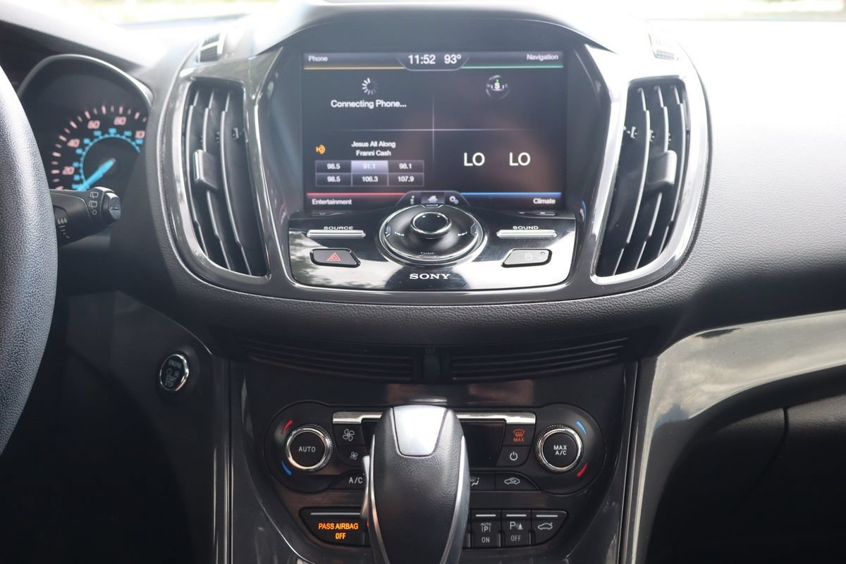 Used 2015 Ford Escape Titanium w/ Equipment Group 301A AWD/4WD image 35
