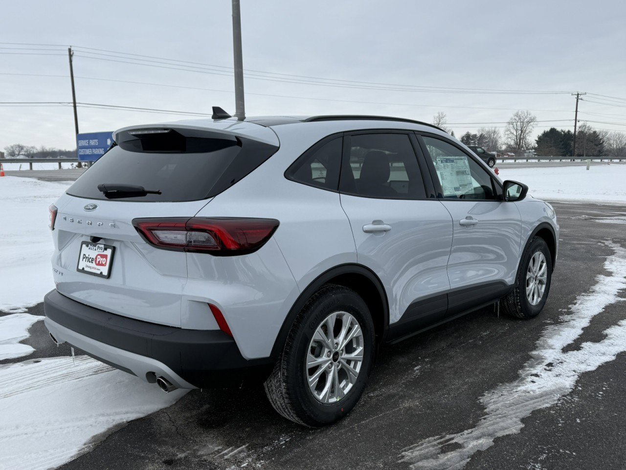 New 2026 Ford Escape Active w/ Cold Weather Package FWD image 5