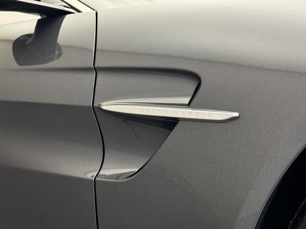 New 2026 Aston Martin V8 Vantage Roadster image 31