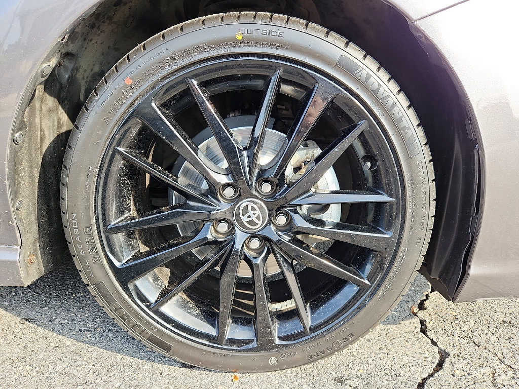 Used 2024 Toyota Camry XSE FWD image 8