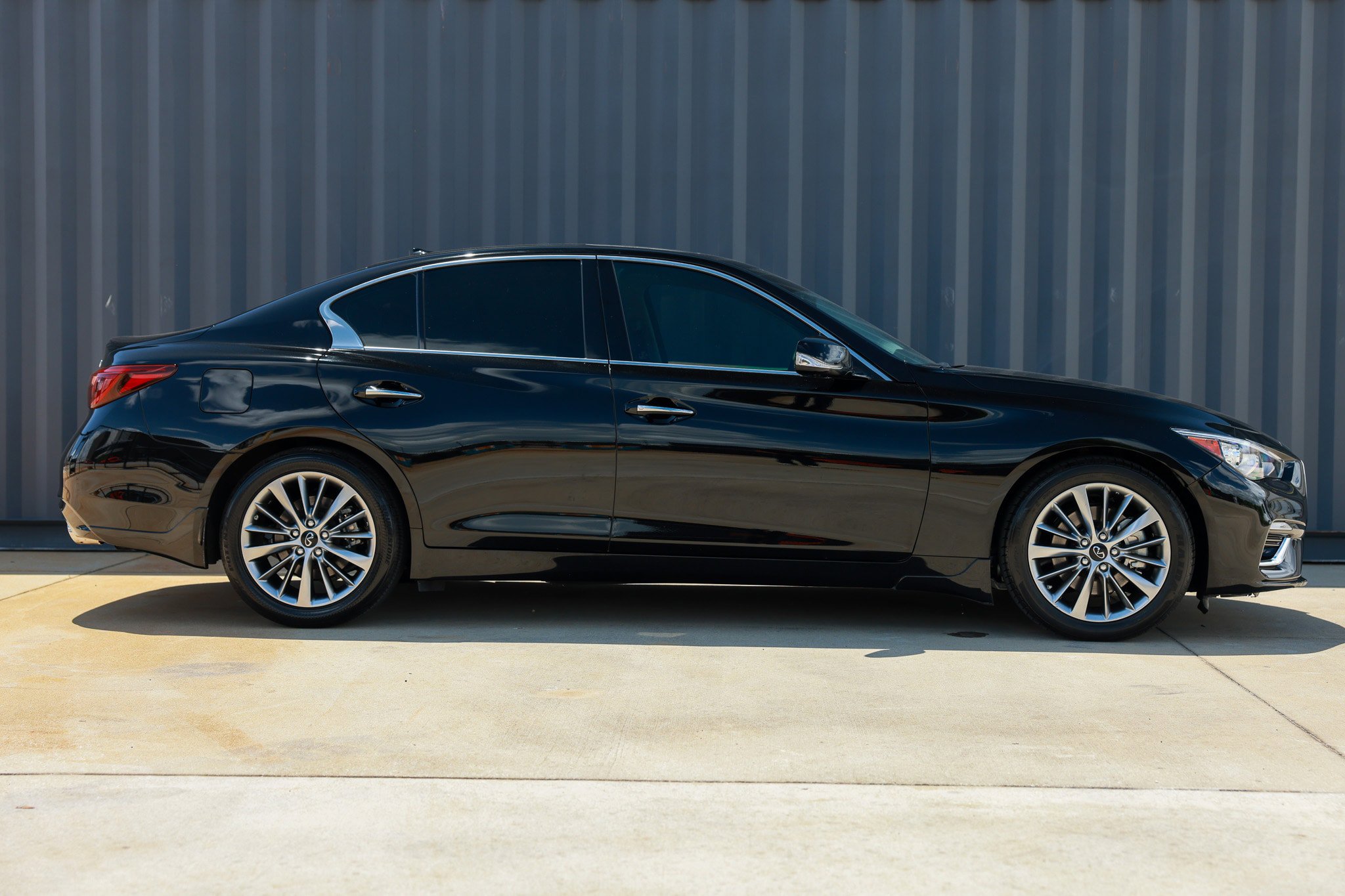 Used 2023 INFINITI Q50 Luxe w/ Cargo Package RWD image 16