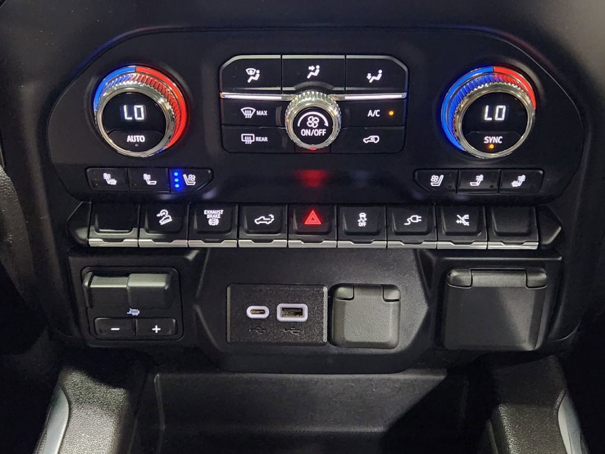 Used 2023 GMC Sierra 2500 AT4 w/ Gooseneck/5TH Wheel Package image 39