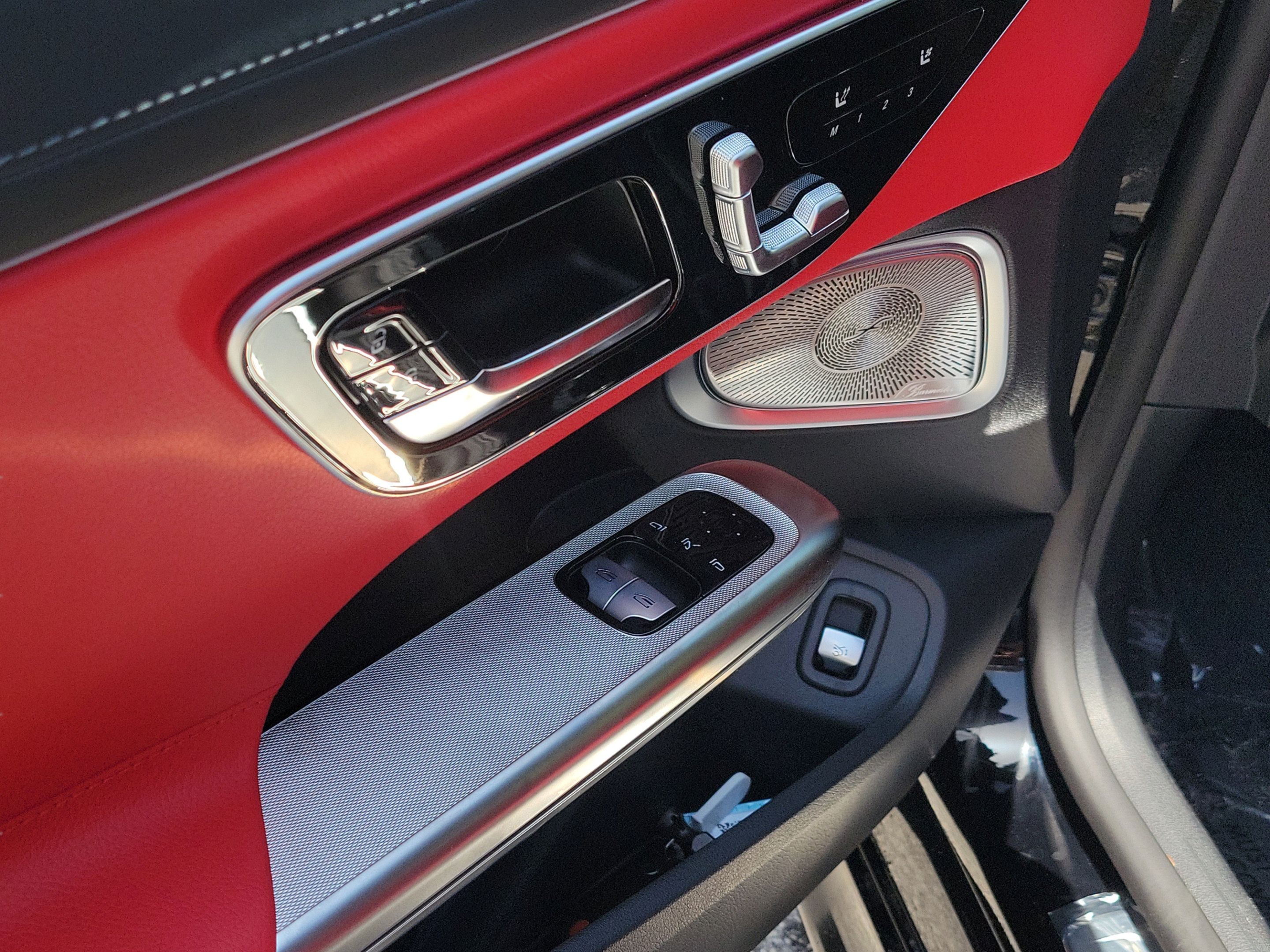 New 2026 Mercedes-Benz CLE 300 4MATIC Coupe image 8
