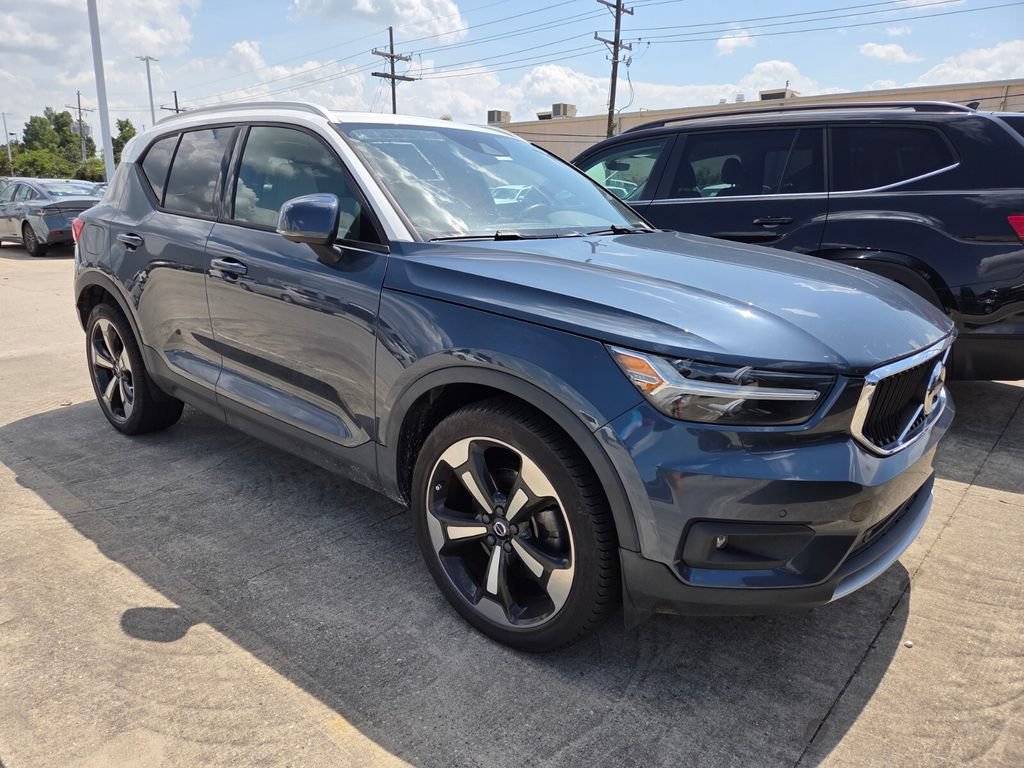 Used 2021 Volvo XC40 T5 Momentum w/ Premium Package AWD/4WD image 10