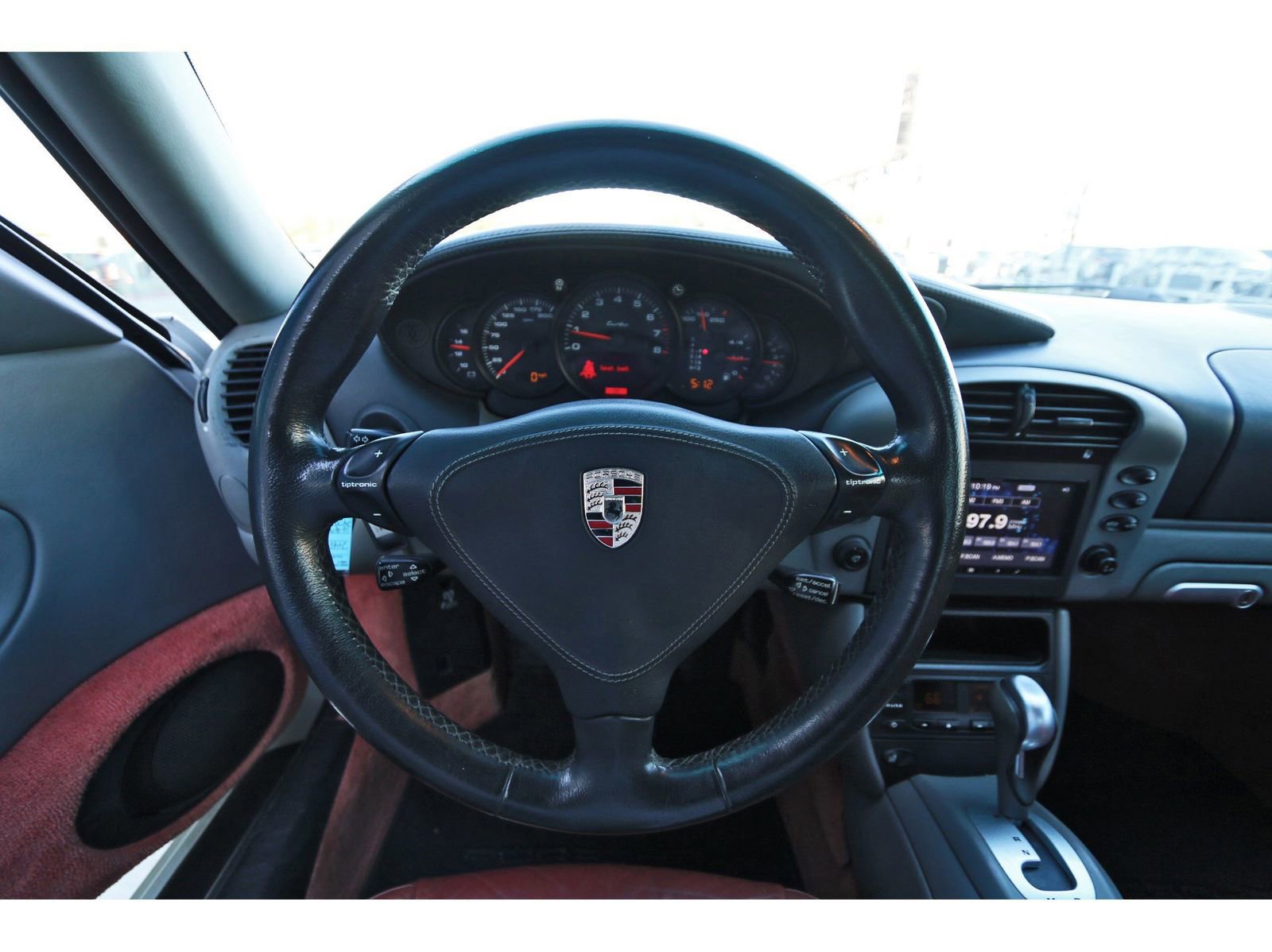 Used 2004 Porsche 911 Turbo image 11