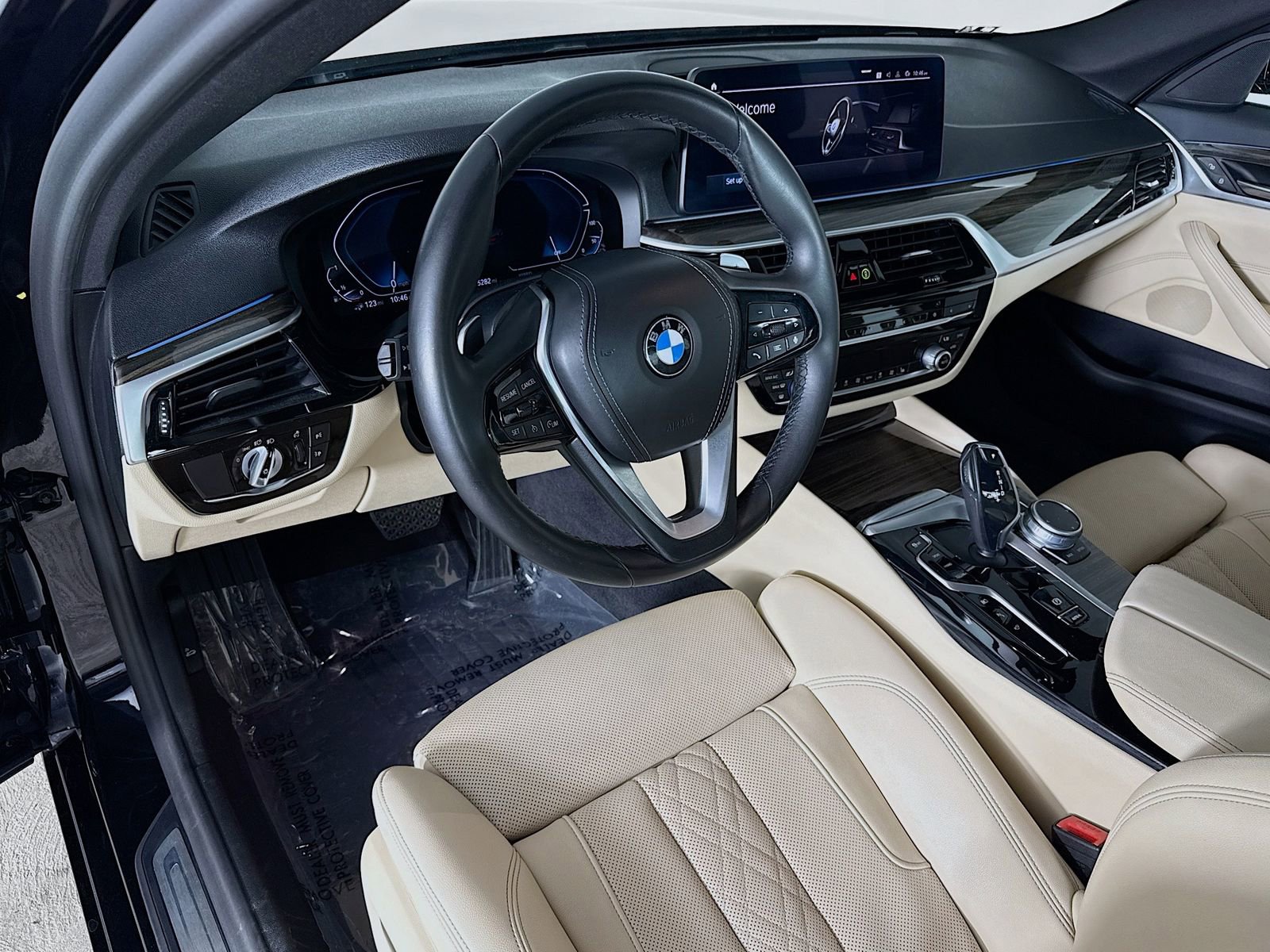 Used 2021 BMW 530e w/ Parking Assistance Package image 9