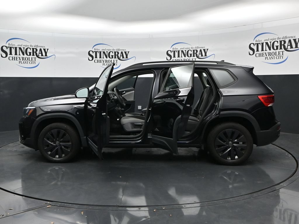 Used 2022 Volkswagen Taos S FWD image 37