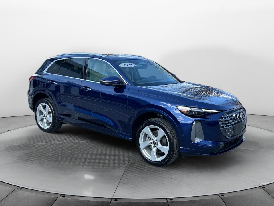 Certified 2025 Audi Q5 Premium Plus w/ Premium Plus