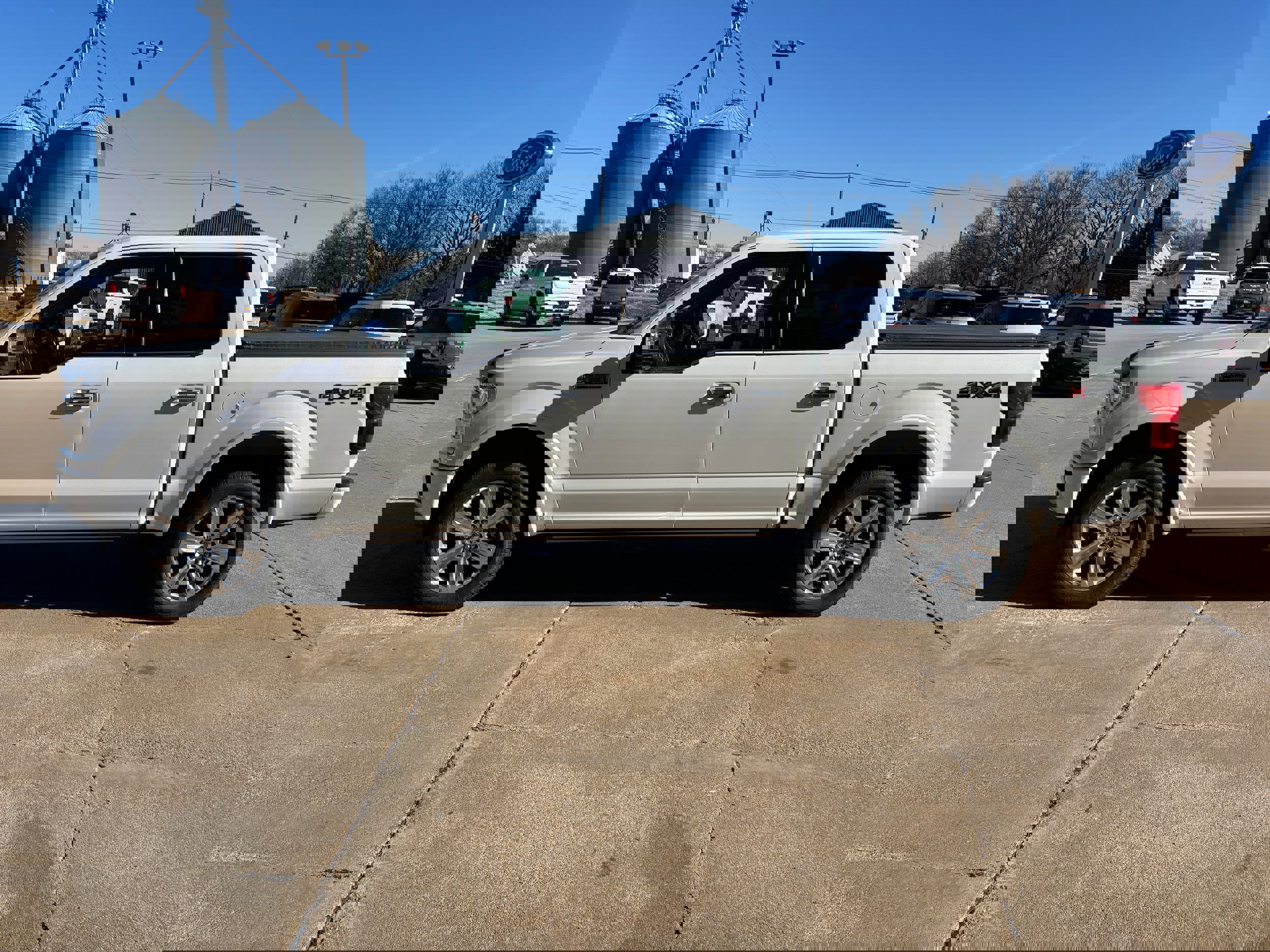 Used 2020 Ford F150 Platinum w/ Equipment Group 701A Luxury image 7