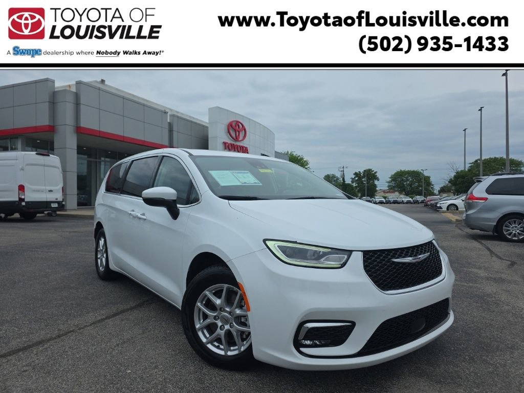 Used 2023 Chrysler Pacifica Touring-L FWD video 1