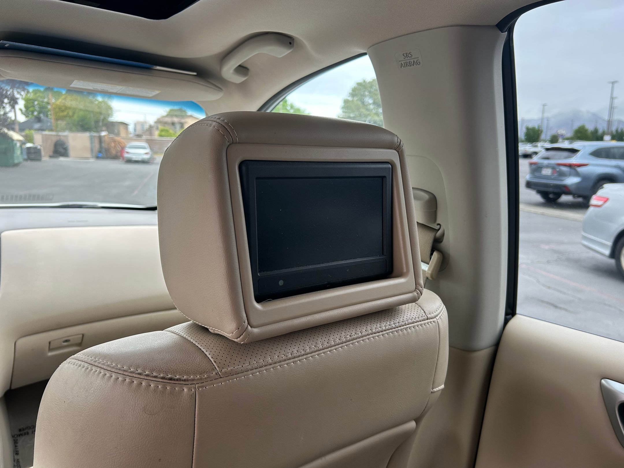 Used 2014 Nissan Pathfinder Platinum w/ Platinum Premium Package AWD/4WD image 25