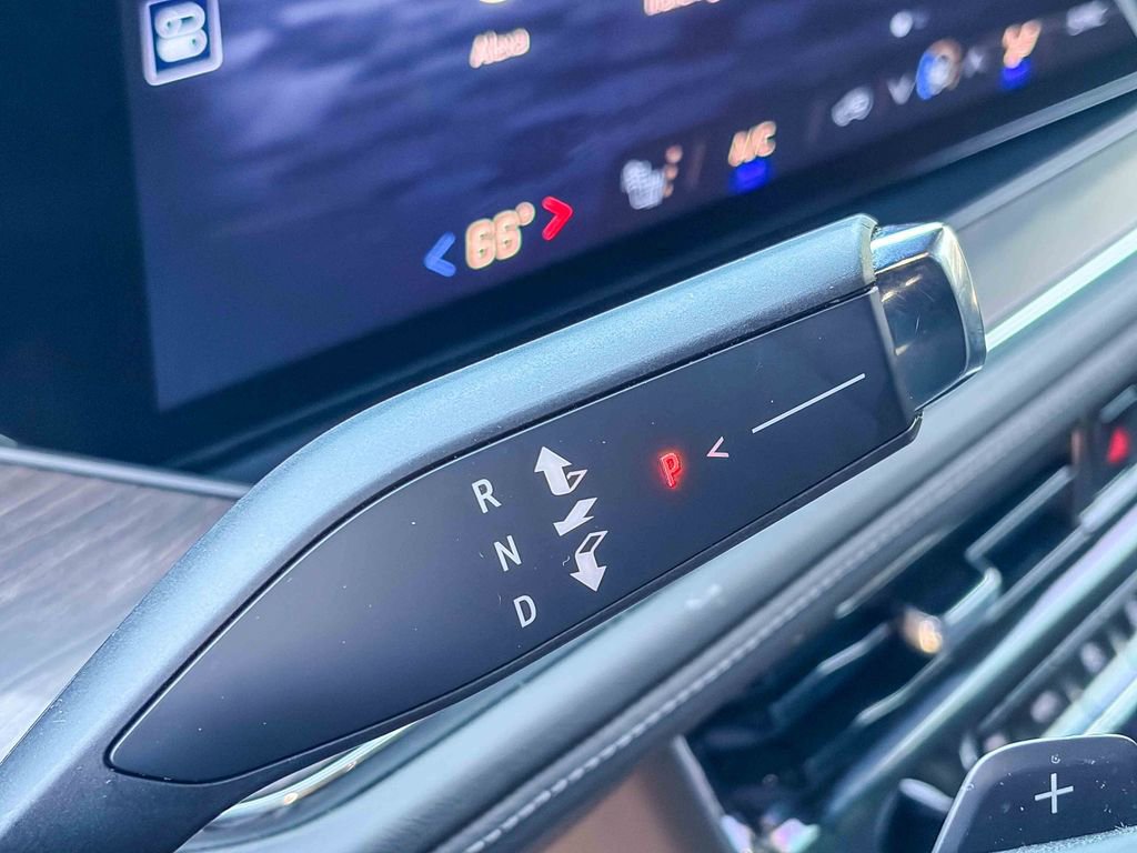 Used 2025 Chevrolet Tahoe LT image 39