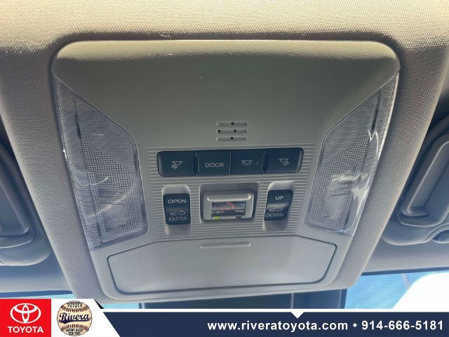 Certified 2023 Toyota RAV4 XLE Premium AWD/4WD image 31