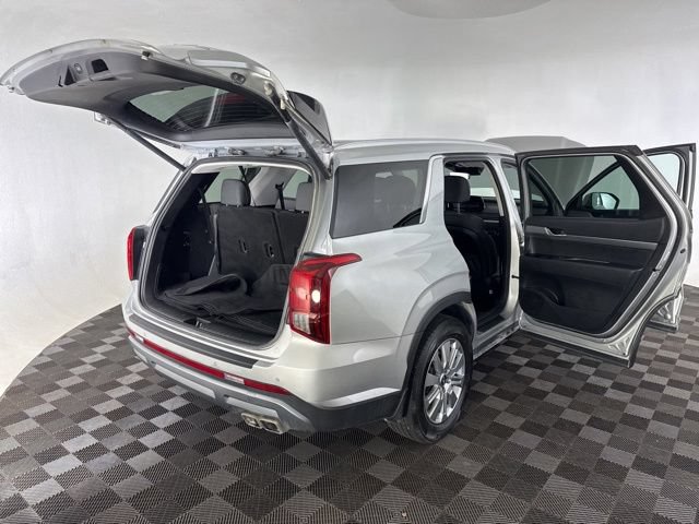 Used 2023 Hyundai Palisade SEL w/ Cargo Package AWD/4WD image 16