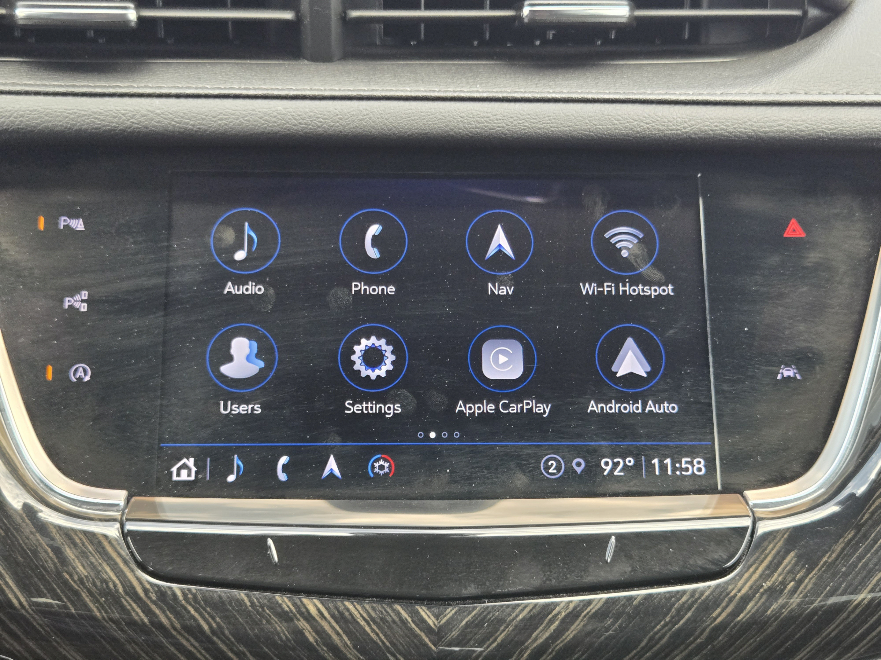 Used 2022 Cadillac XT6 Premium Luxury w/ Technology Package FWD image 13