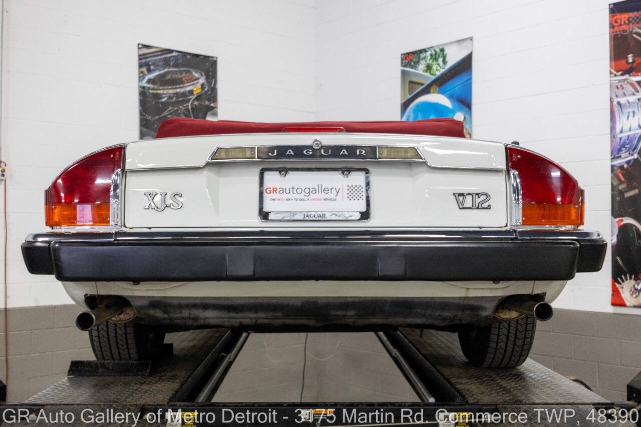 Used 1989 Jaguar XJS V12 Convertible RWD image 21