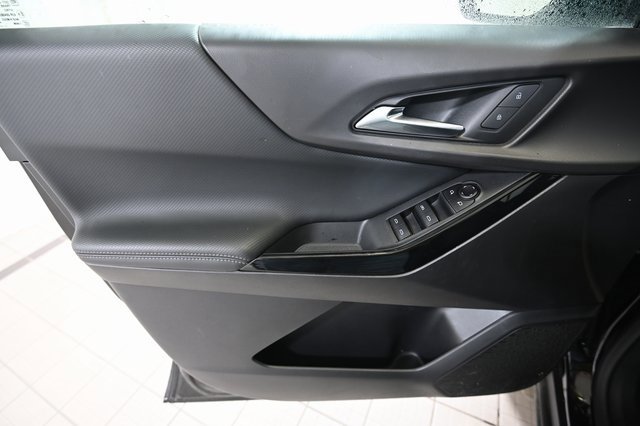 Used 2025 Chevrolet Equinox LT image 20