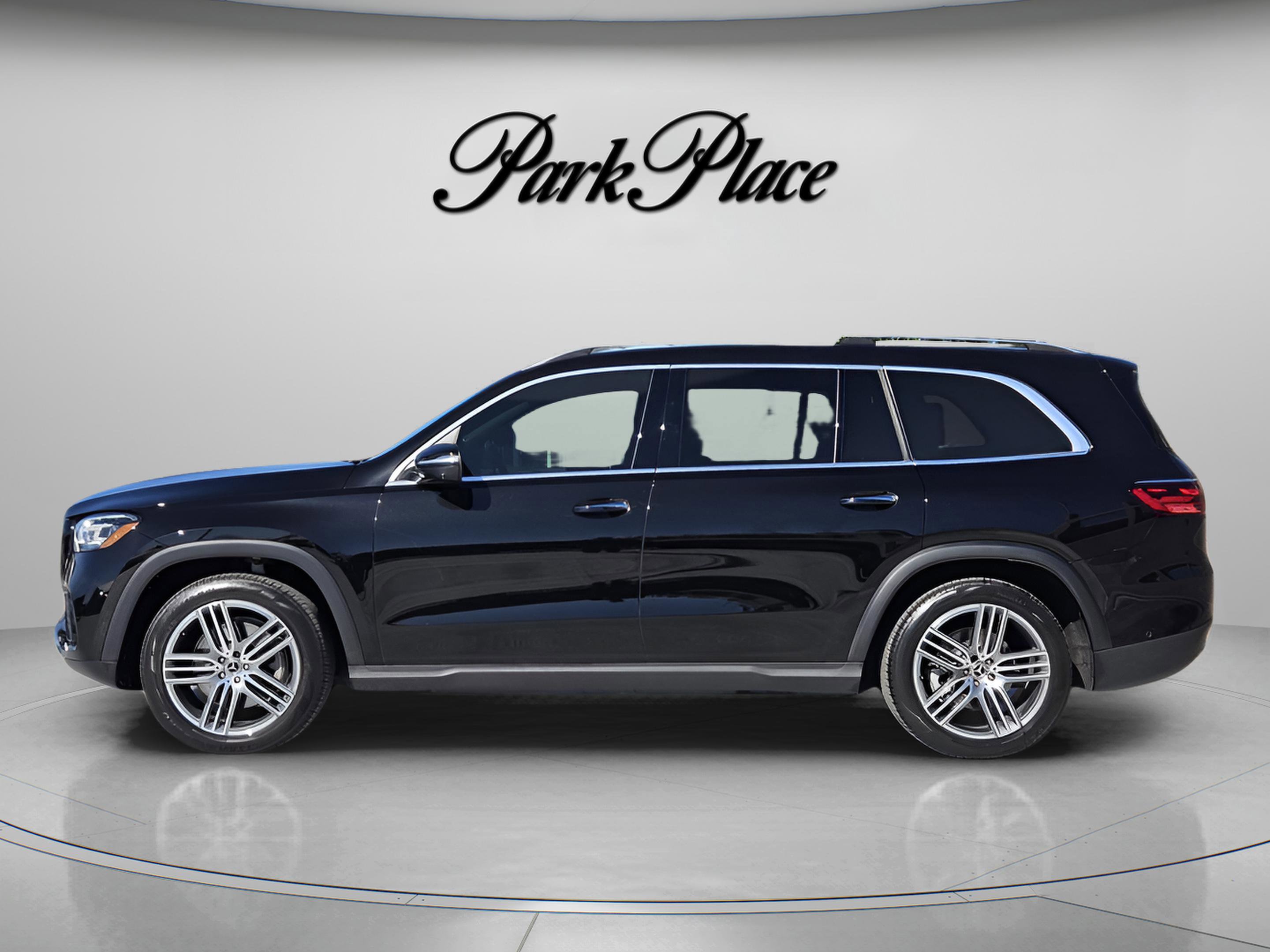 Certified 2025 Mercedes-Benz GLS 450 4MATIC image 2