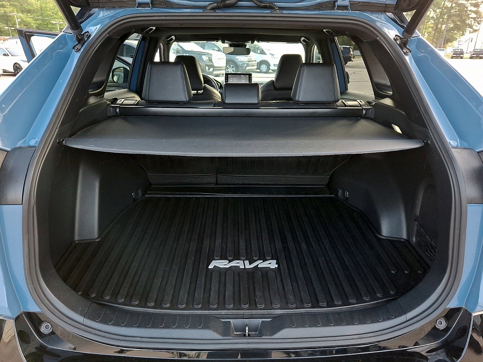 Used 2022 Toyota RAV4 XSE image 28