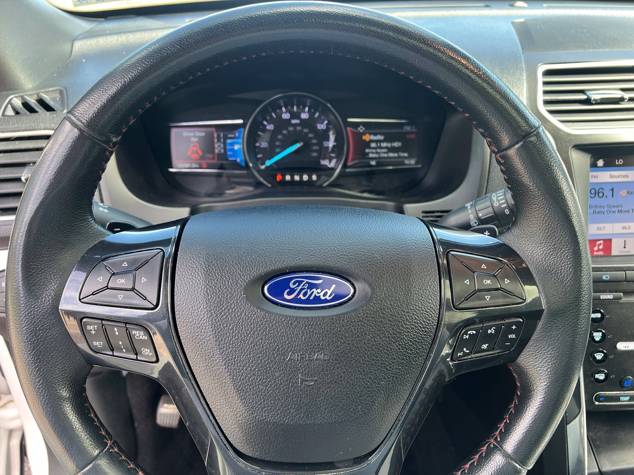 Used 2019 Ford Explorer Sport w/ Equipment Group 401A AWD/4WD image 38