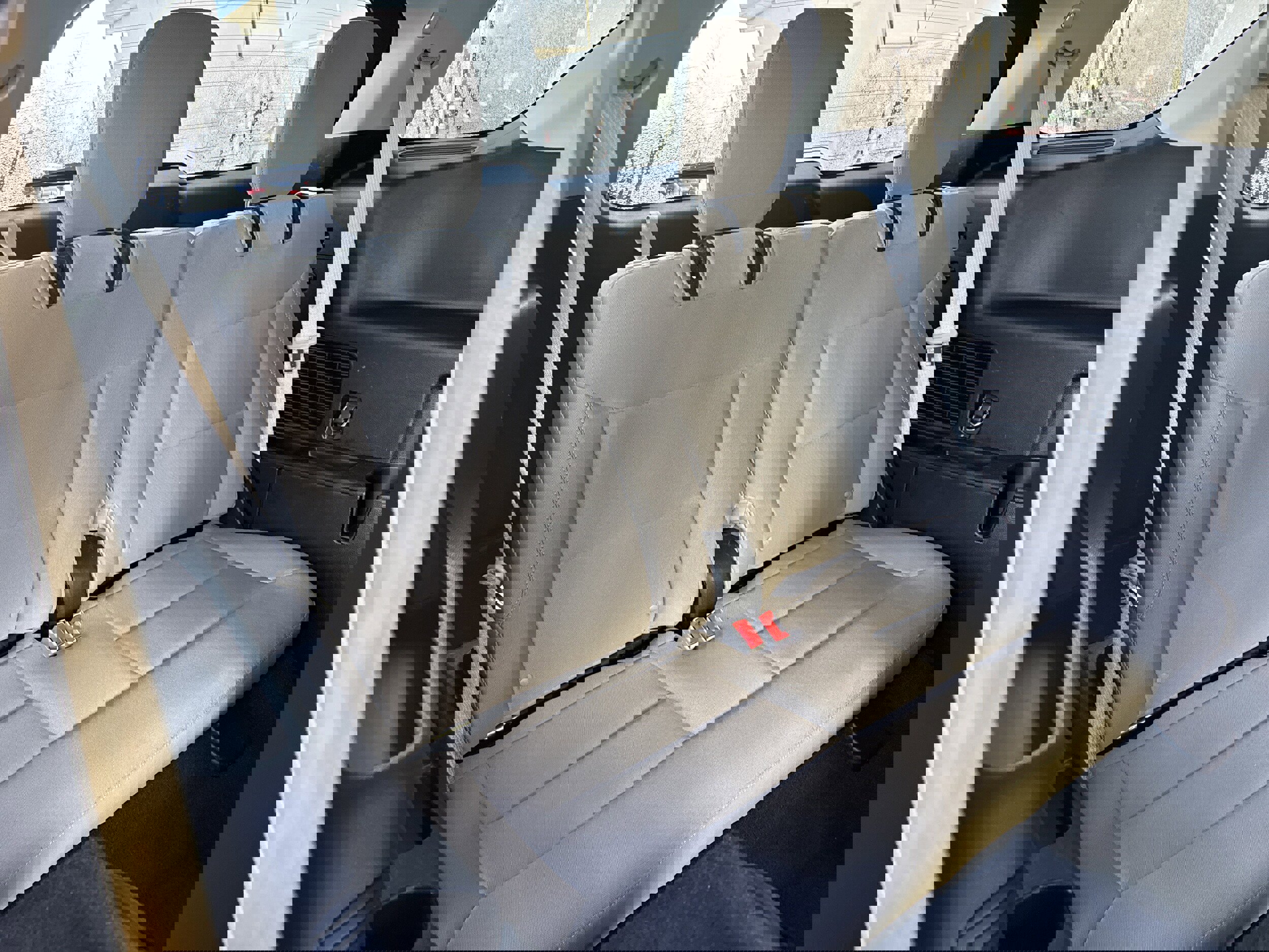 Used 2021 Ford Explorer XLT image 14