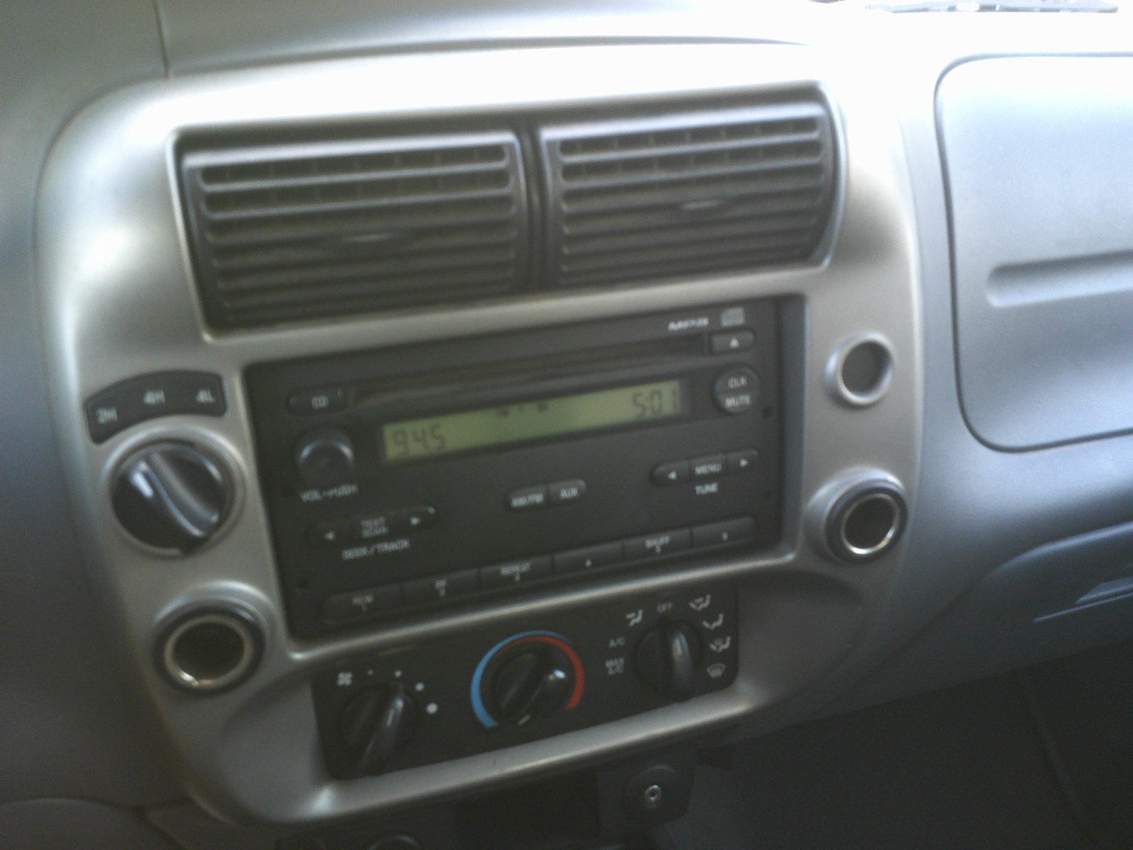 Used 2010 Ford Ranger XLT AWD/4WD image 14