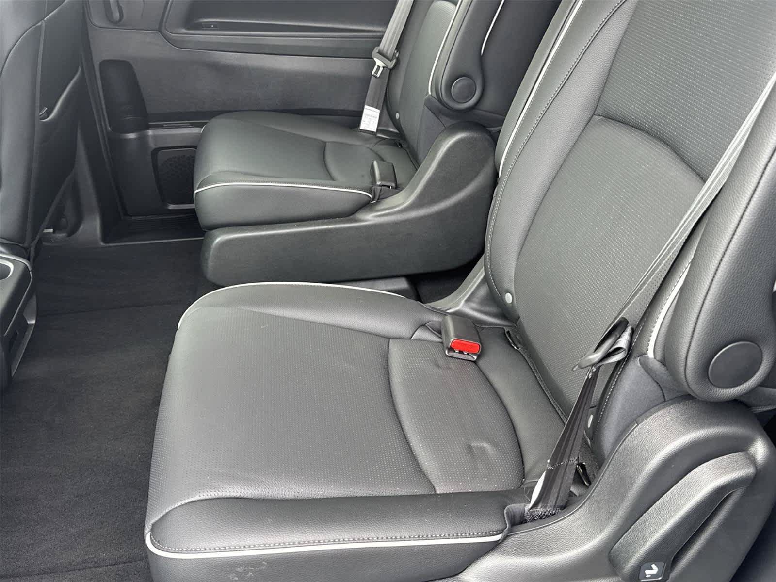 Used 2026 Honda Odyssey Elite image 15