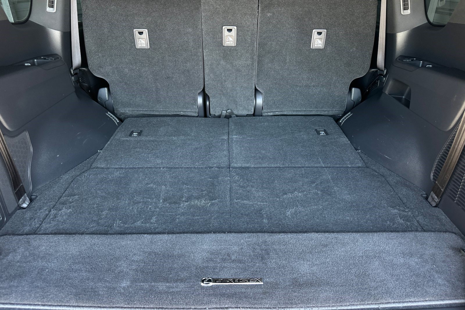 Certified 2024 Lexus LX 600 4WD w/ Appearance Package image 27