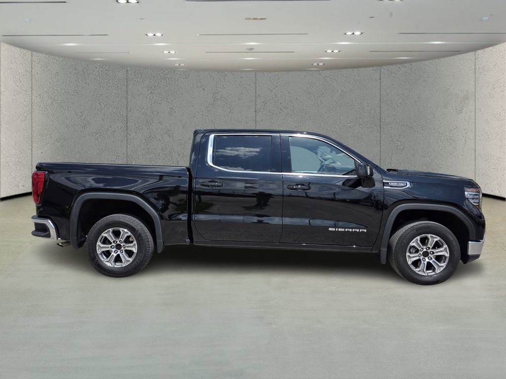 Used 2024 GMC Sierra 1500 SLT AWD/4WD image 2