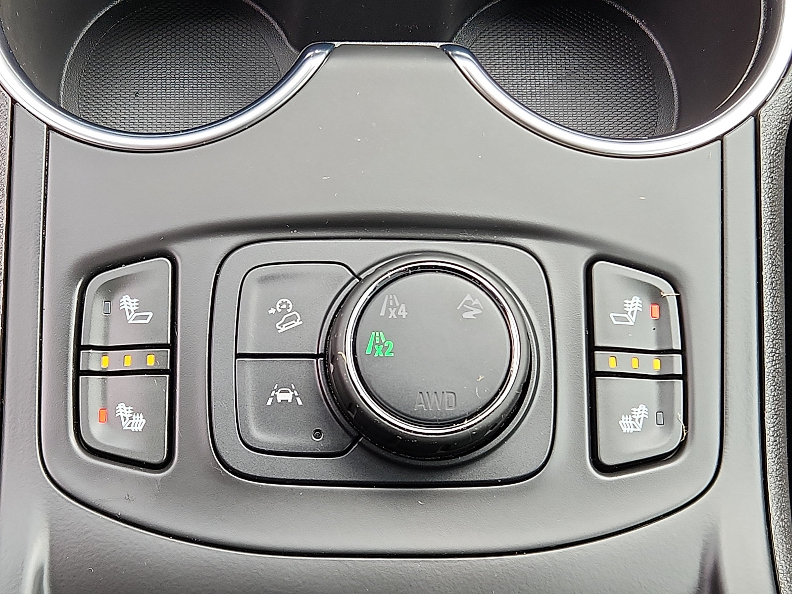 Used 2024 GMC Terrain SLE w/ Driver Convenience Package AWD/4WD image 23