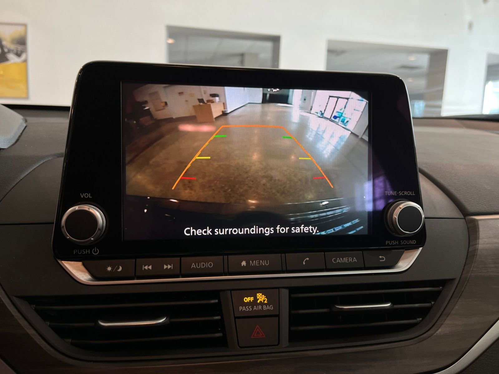 Used 2025 Nissan Altima 2.5 SV image 23