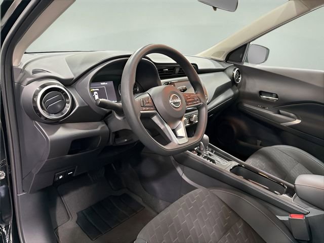 Used 2024 Nissan Kicks SV FWD image 10