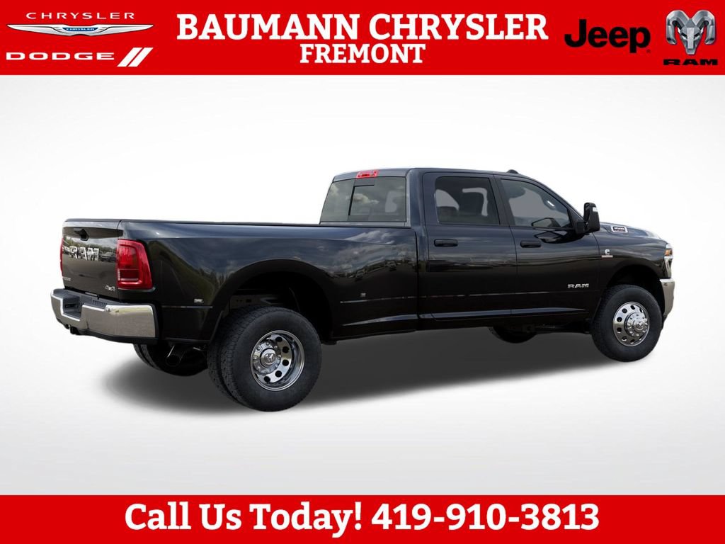 New 2026 RAM 3500 Big Horn AWD/4WD image 4