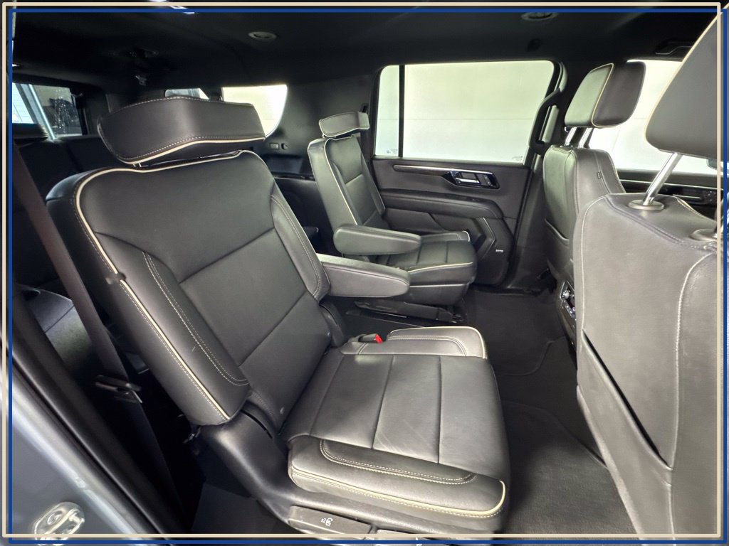 Certified 2025 Chevrolet Suburban Premier AWD/4WD image 36