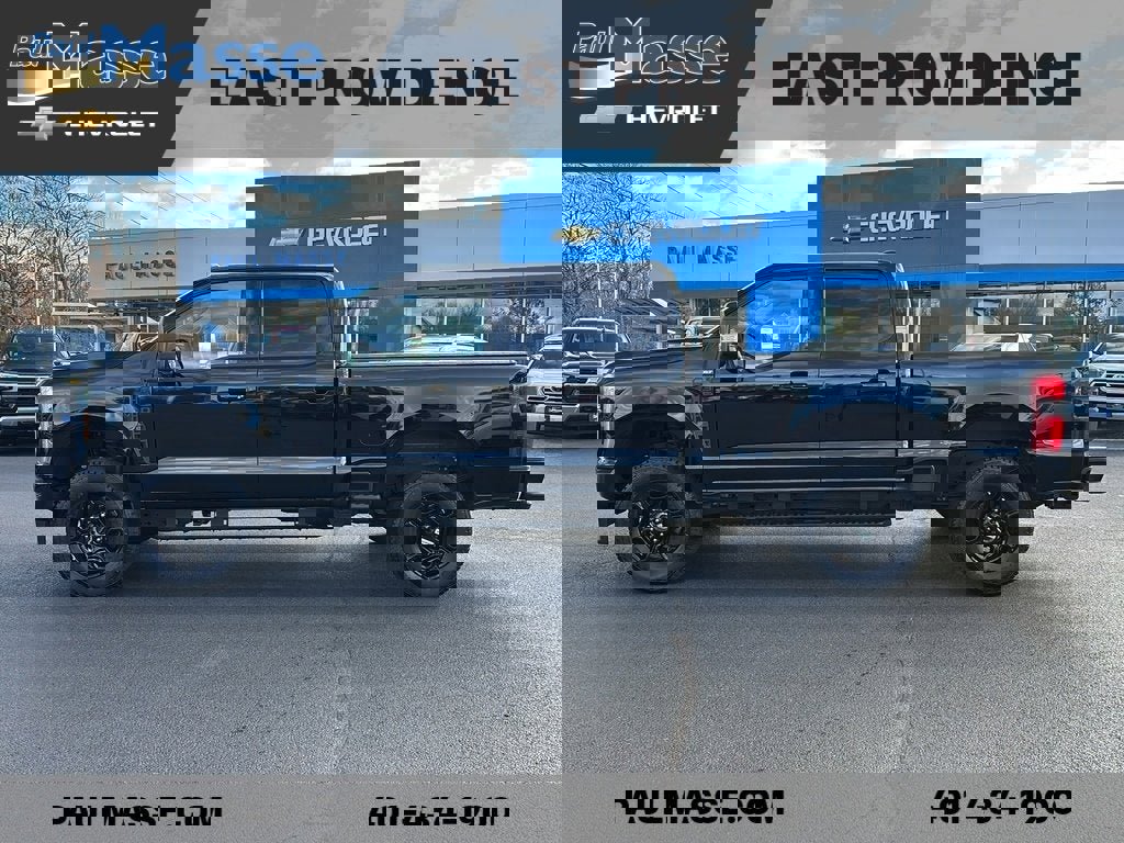 Used 2024 Ford F350 XLT w/ XLT Premium Package image 4