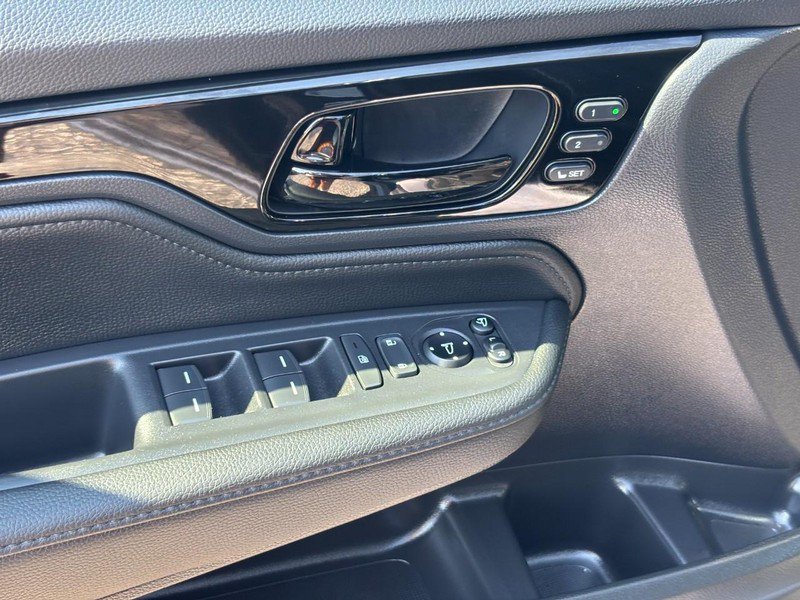 Used 2026 Honda Odyssey Elite image 18