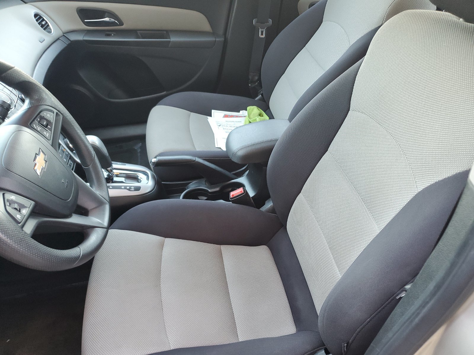 Used 2014 Chevrolet Cruze LS FWD image 16
